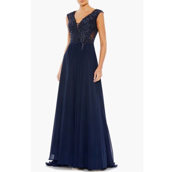 Mac Duggal 20264 Sequin Empire Waist Pleated Flowy Gown size 2 NWT Navy
